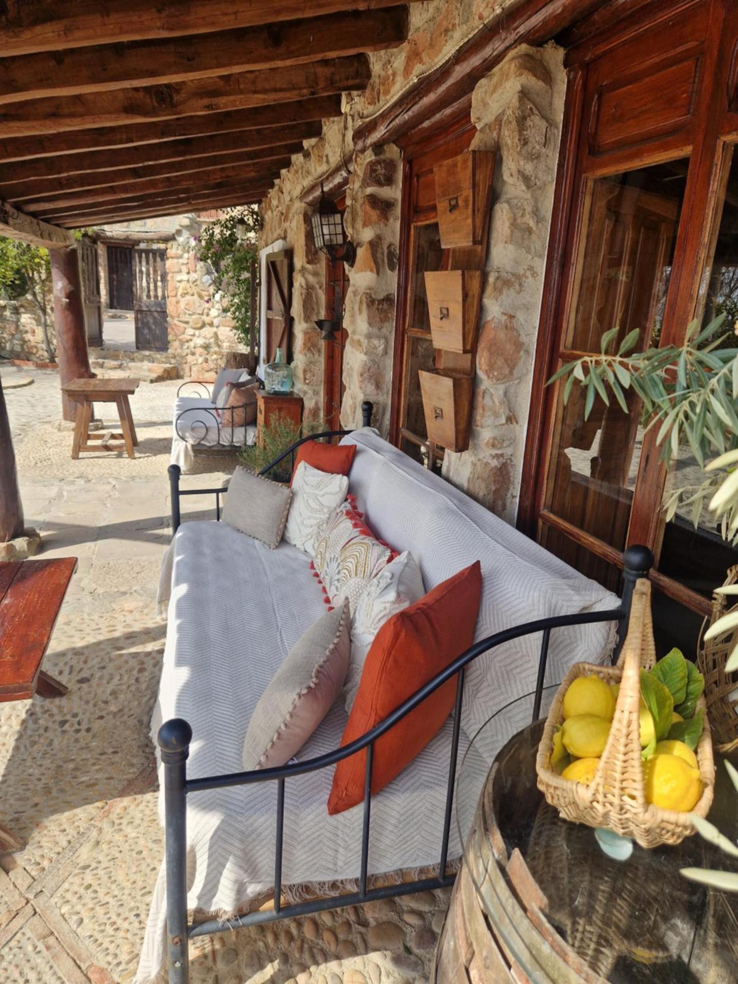 Colonos Alojamientos Rurales Guarroman ภายนอก รูปภาพ